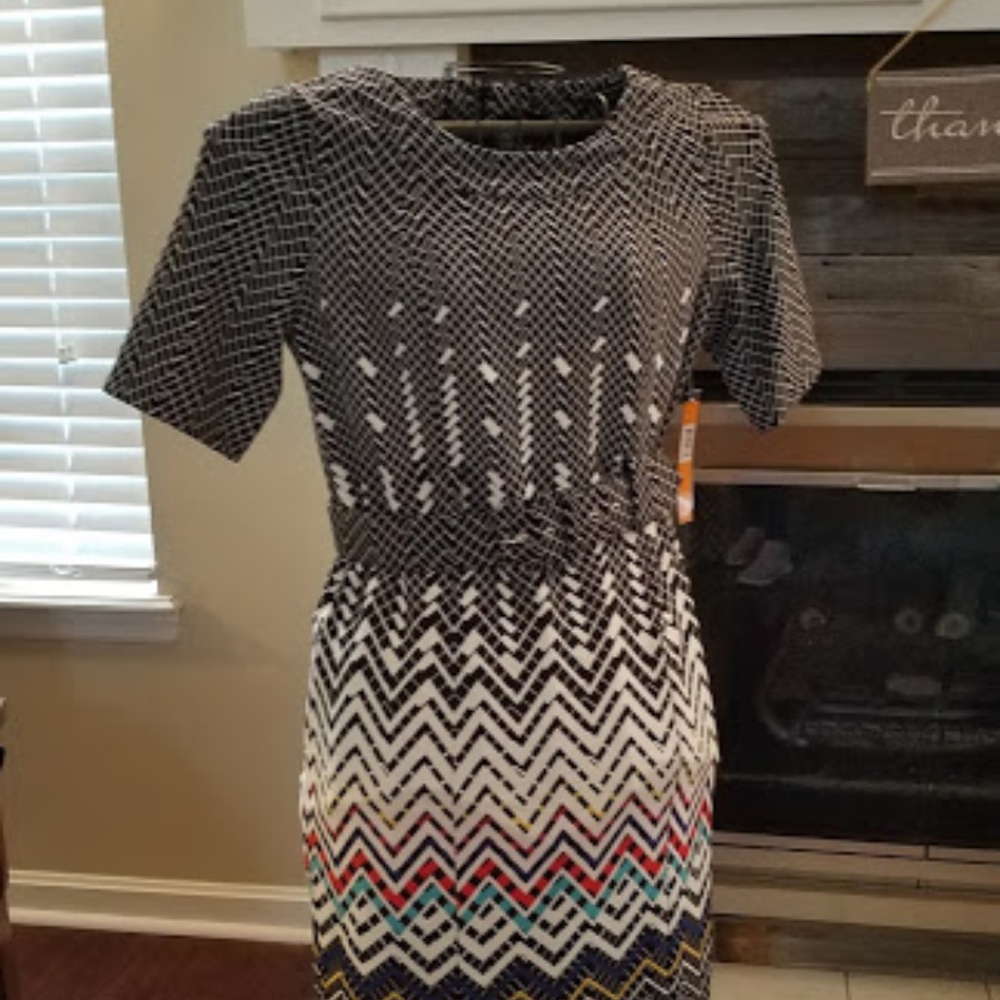 Black and White Dress with belt. Brand New w/Tags!